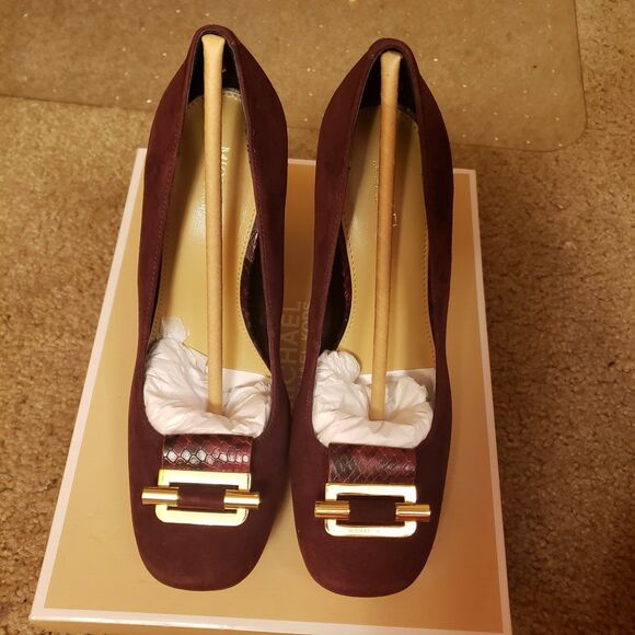 MICHAEL KORS GLORIA Pump Size 7 M burgundy Suede Leather Block Heel Pump NIB - Picture 1 of 7